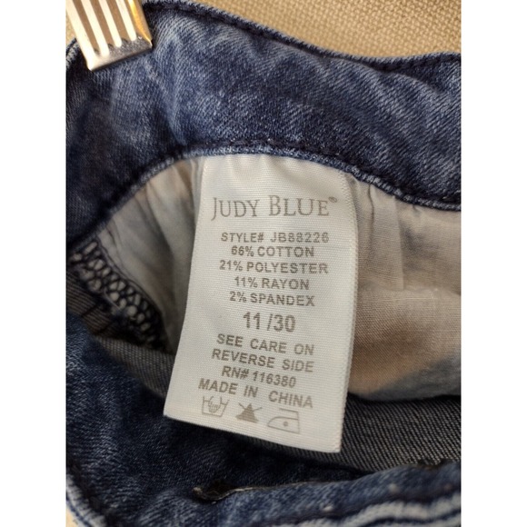 Judy Blue Jeans Women's 11/30 Bleach Splattered Mineral Wash Relaxed Fit Denim - Picture 3 of 14